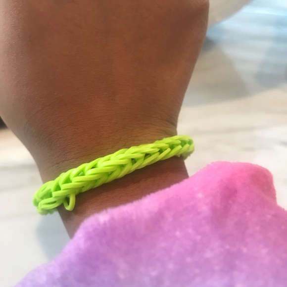 Handmade light  green rubber band set - Picture 7 of 8